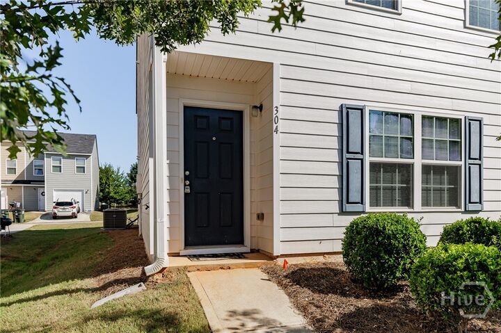 Property Photo:  304 Samuel Clemens Way  GA 30606 
