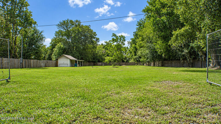 Property Photo: 306 Bernard Road FL 32218