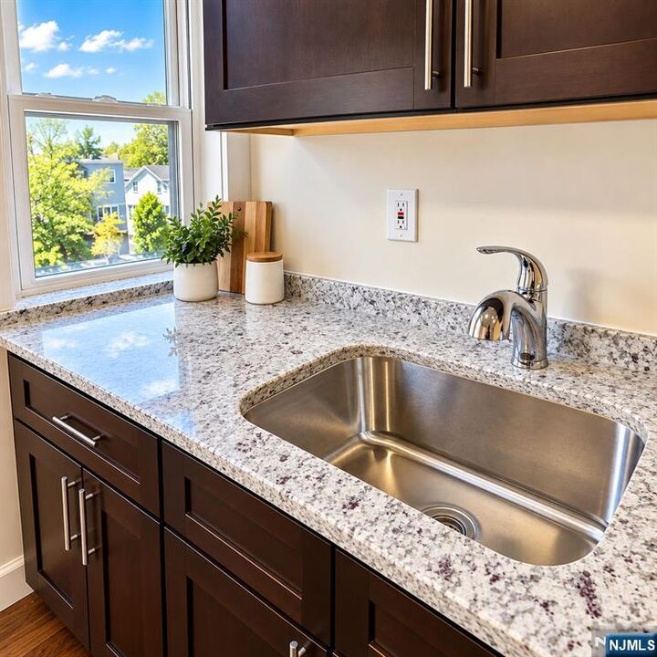 Property Photo: 87 Arsdale Terrace NJ 07018