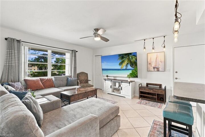 Property Photo: 457 Tallwood St 408 FL 34145