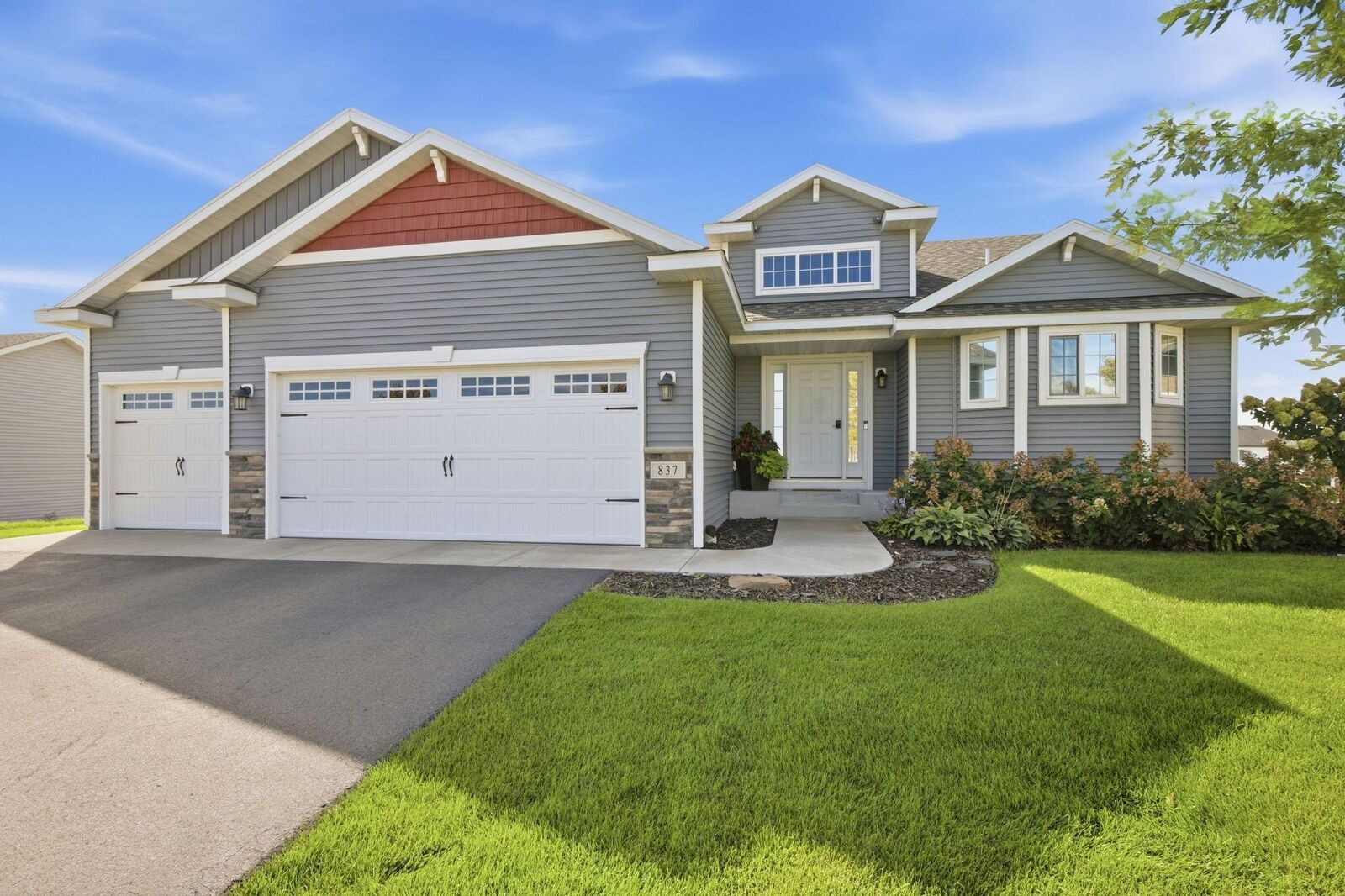 Property Photo:  837 10th Street  MN 55320 