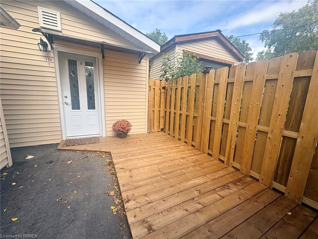 Property Photo:  130 Eagle Avenue 2 At Rear  ON N3S 1Z5 