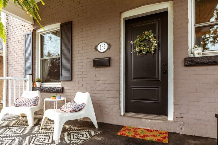 Photo de la propriété: 139 Belmont Avenue ON L8L 7M4