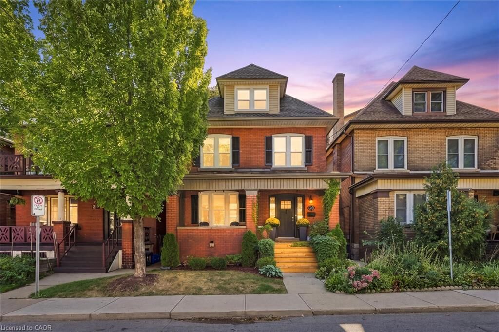 Property Photo:  25 Fairholt Road S  ON L8M 2T2 