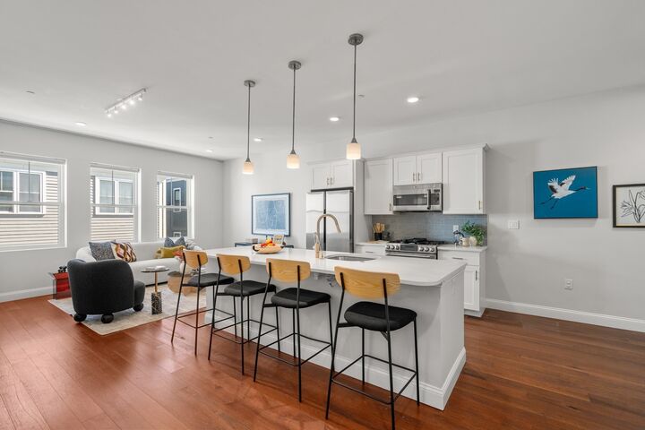 Property Photo:  170 W Broadway 310  MA 02127 