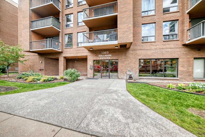 Property Photo:  1323 15 Avenue SW 302  AB T3C 0X8 
