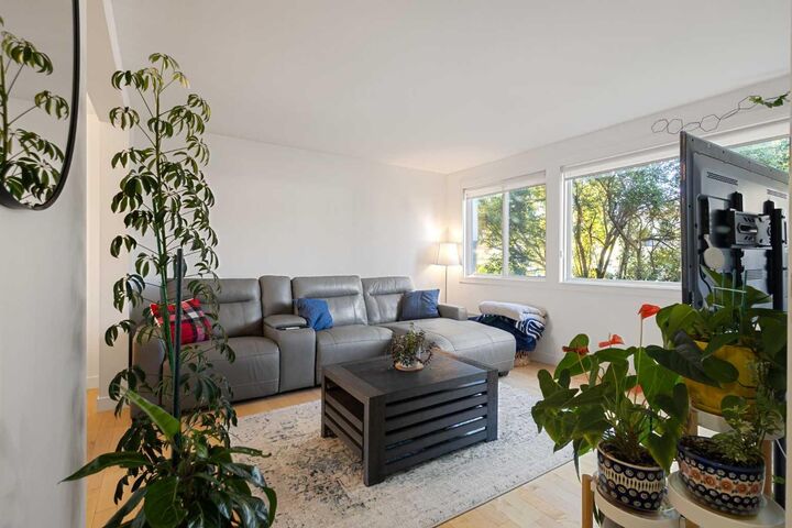 Property Photo:  836C 68 Avenue SW  AB T2V 0N4 