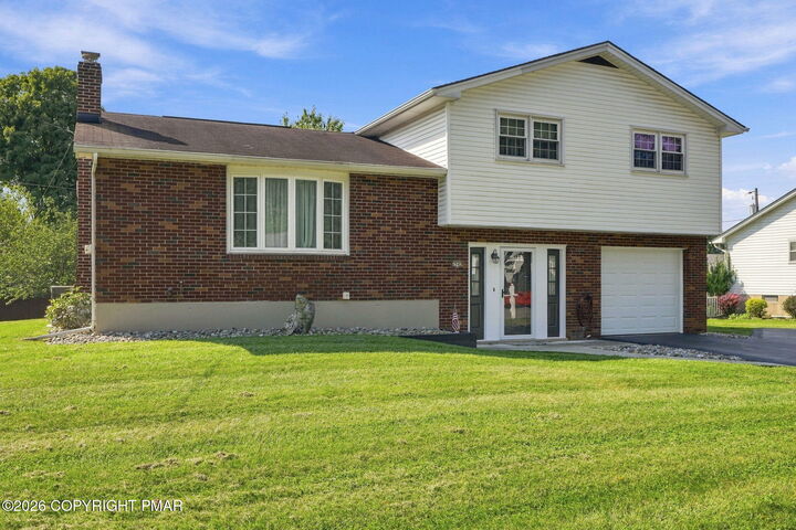 Property Photo:  1543 Stoke Park Road  PA 18017 