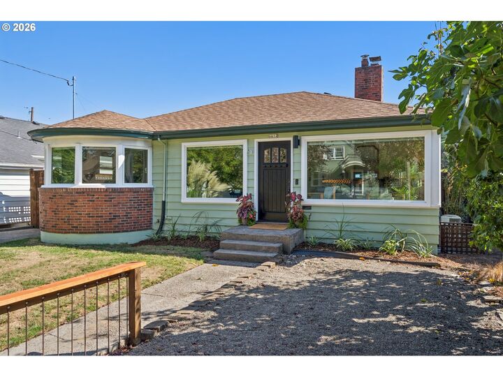Property Photo: 6612 SE 20th Ave OR 97202