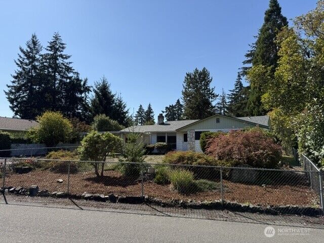 Property Photo: 16106 14th Avenue E WA 98445