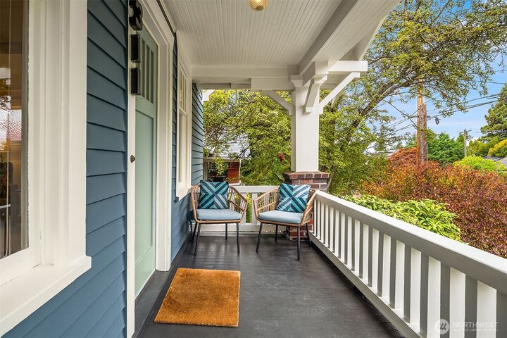 Property Photo:  311 N 47th Street  WA 98103 