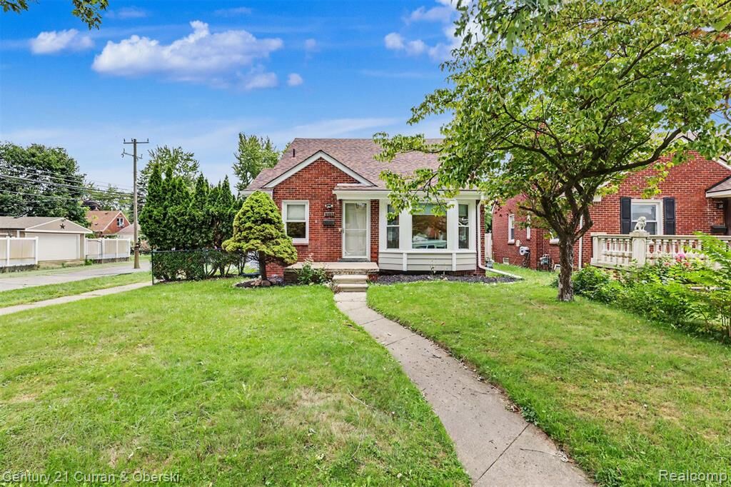Property Photo:  8182 Grayfield Street  MI 48127 