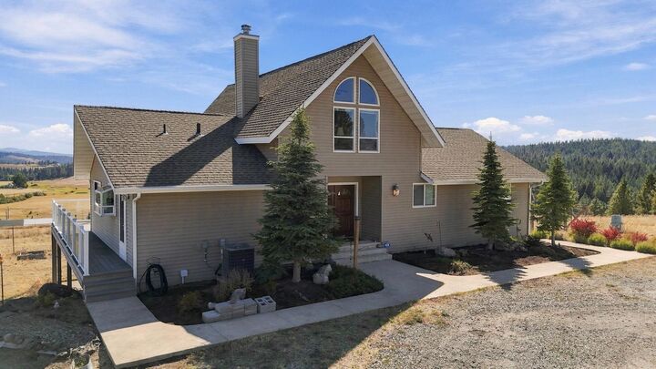 Property Photo:  27511 N Scotts Hill Ln  WA 99003 