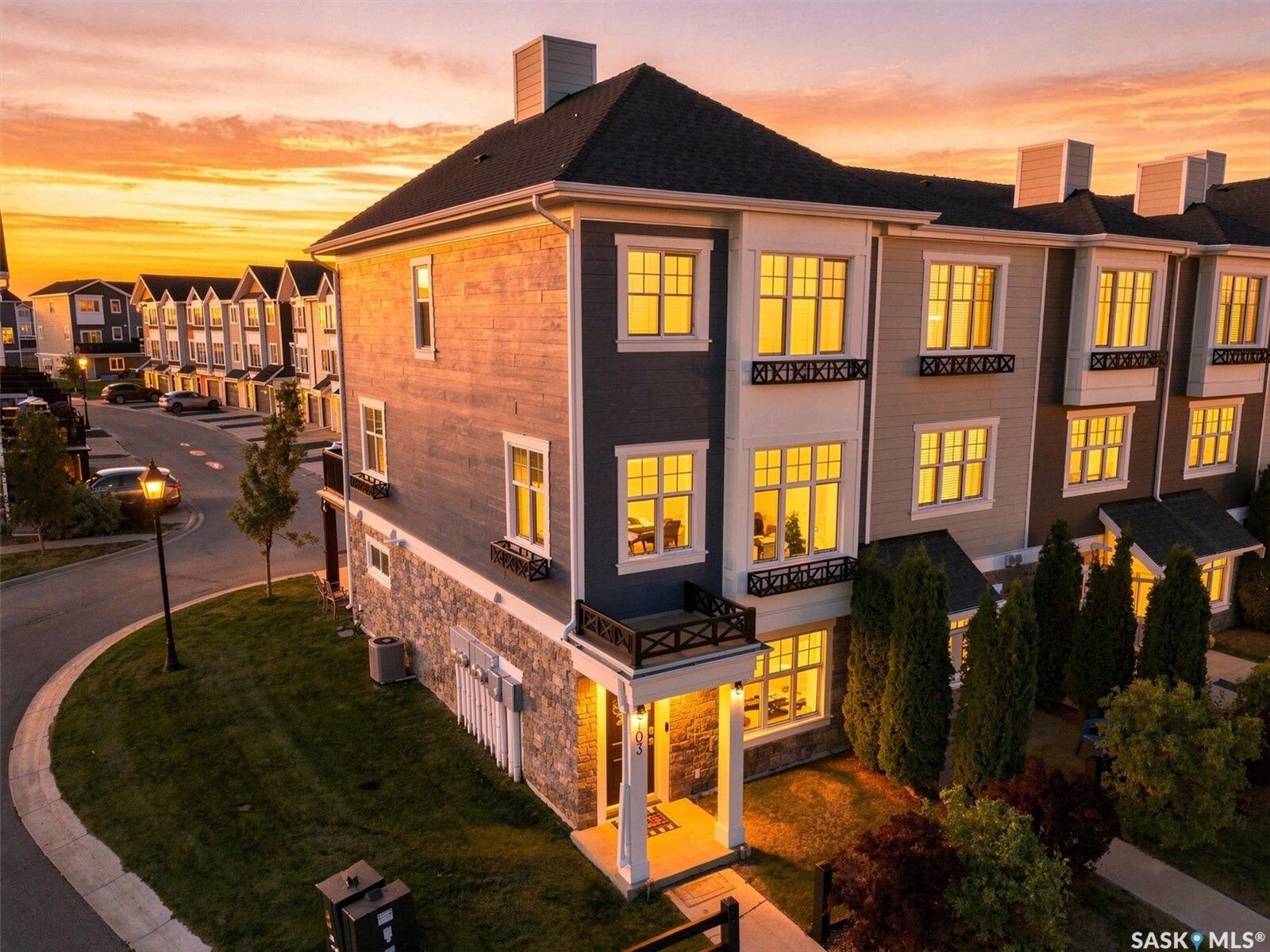 Property Photo: 703 Meadows Boulevard SK S7V 0L3