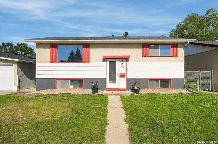 Property Photo:  22 Ramsay Court  SK S7H 4H1 