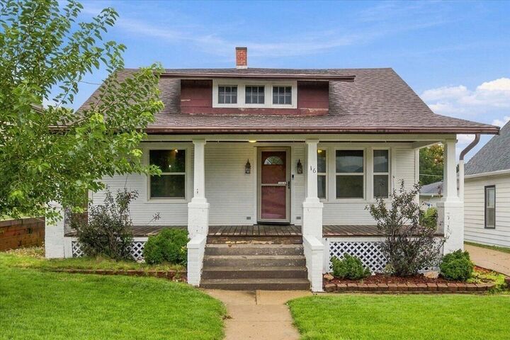 Property Photo:  16 Ivy Drive  IA 51503 