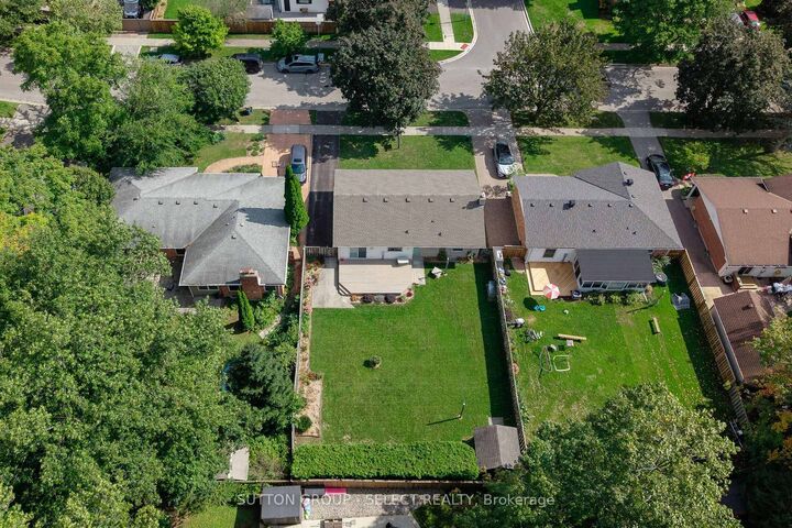 Property Photo:  1679 Estevan Road  ON N5X 2G8 