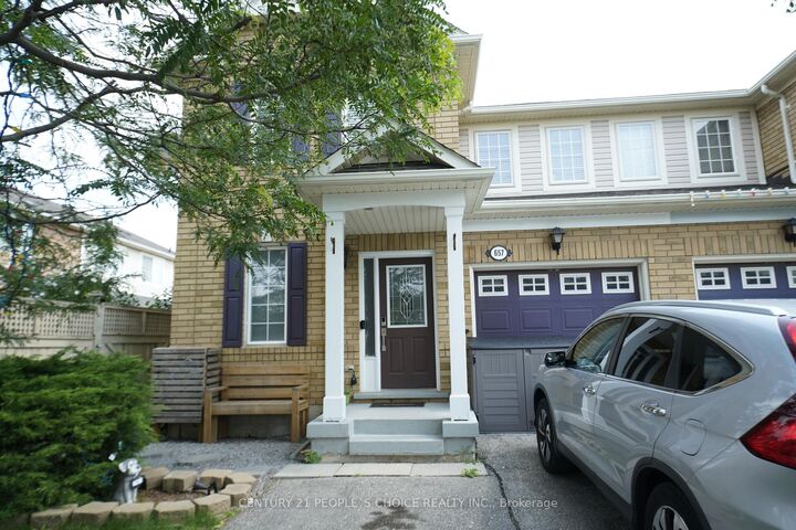 Property Photo:  657 Thompson Road S Upper  ON L9T 5W8 