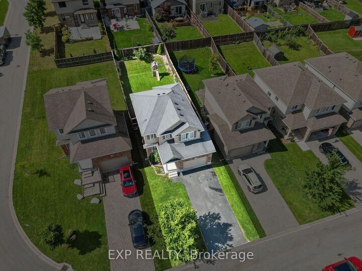 Property Photo:  2700 Foxbend Link N/A  ON N6G 0M7 