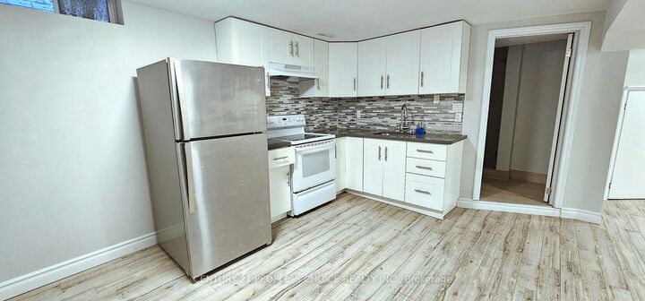 Property Photo:  43 Ramblewood Lane Bsmt  ON L4J 6R8 