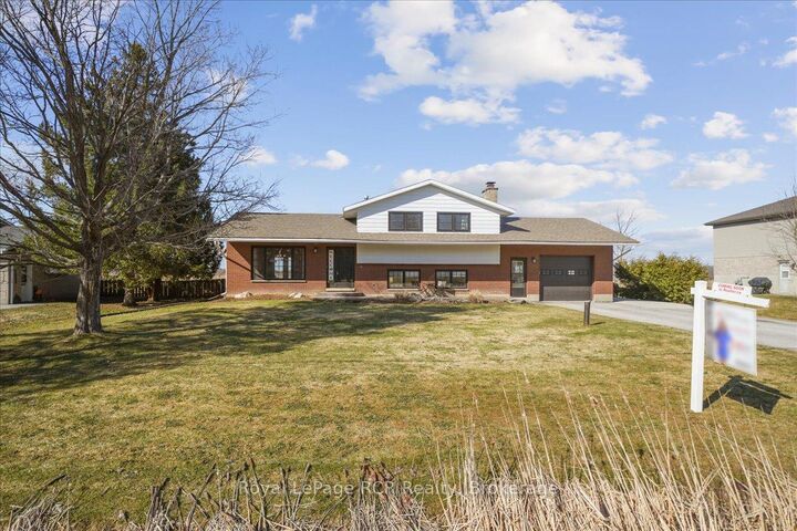 Property Photo:  883 30th Street W  ON N4K 6V5 