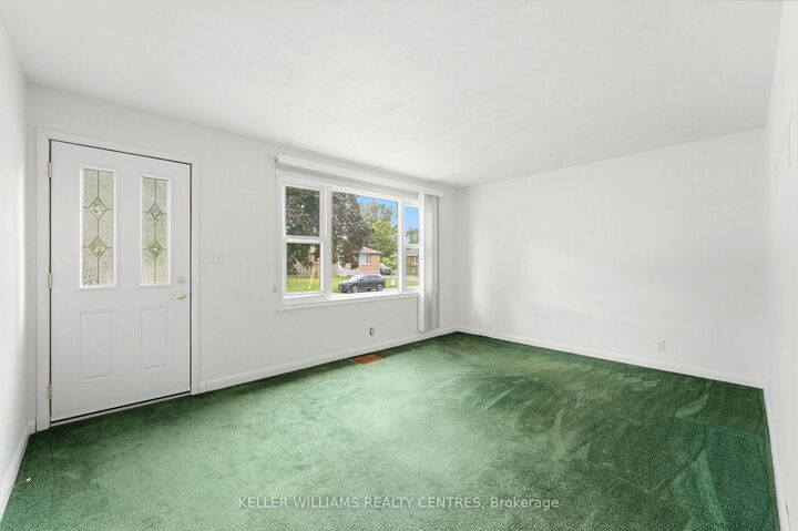 Property Photo:  80 Lyndhurst Street  ON N3S 4M9 