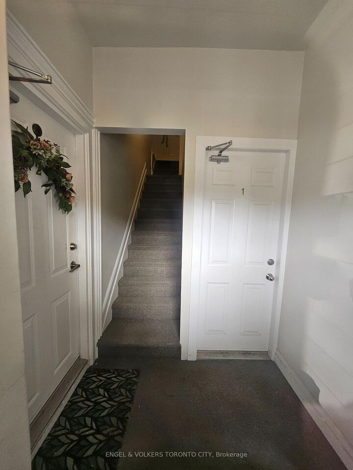 Property Photo:  85 Prospect Street W 2nd Flr  ON L4C 3T3 