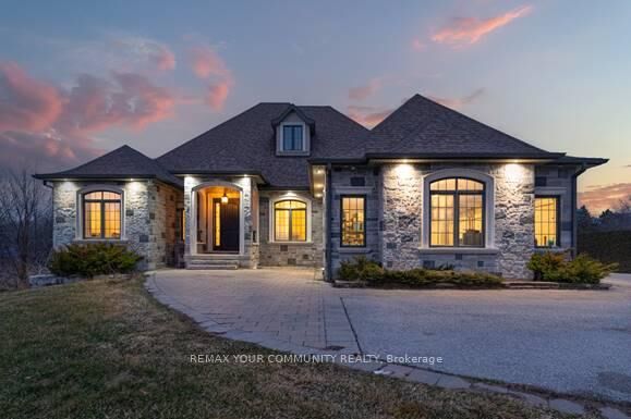 Property Photo:  20111 Bathurst Street E  ON L9N 1N3 