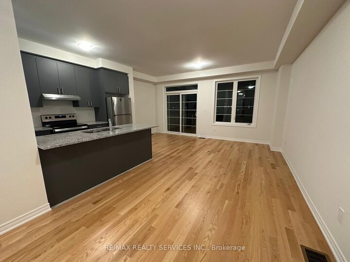 Property Photo:  91 Air Dancer Crescent  ON L1L 0V3 