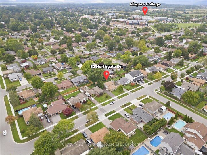 Property Photo:  62 Northgate Drive  ON L3C 5Y4 