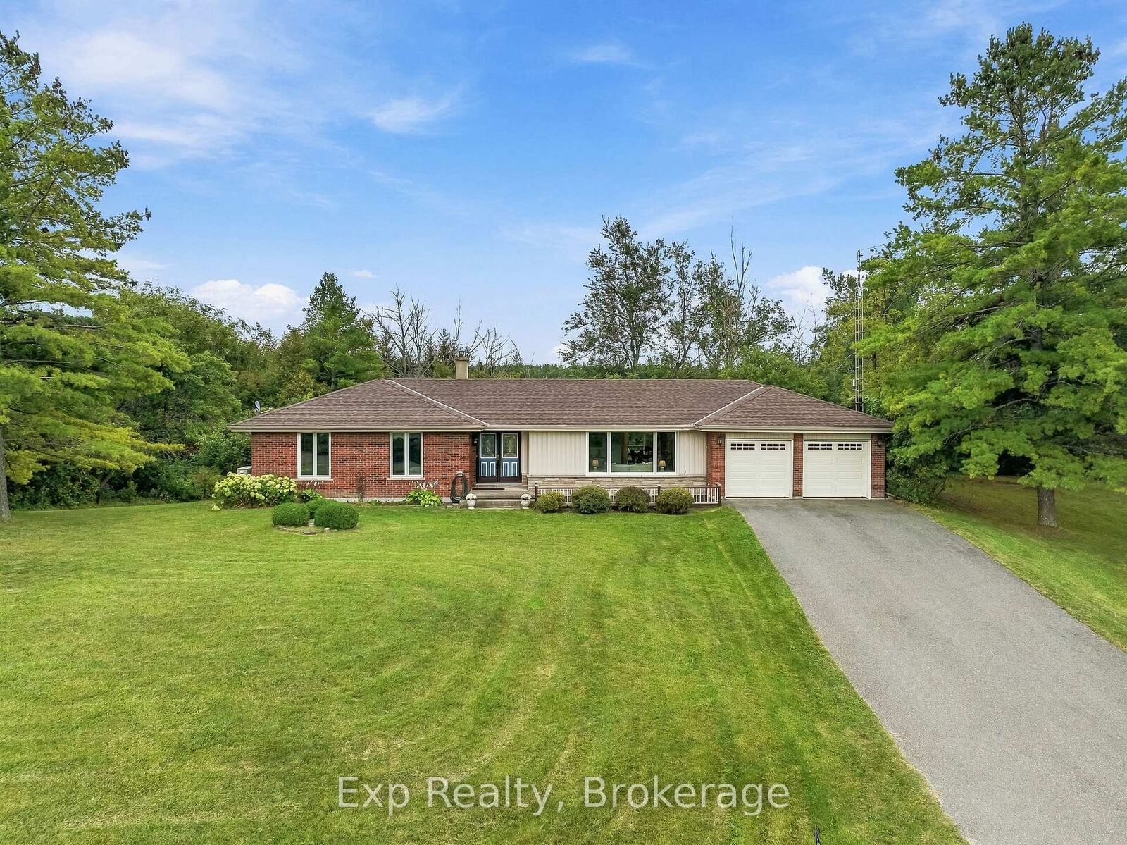 Property Photo:  315 Lake Breeze Drive  ON K0K 2X0 