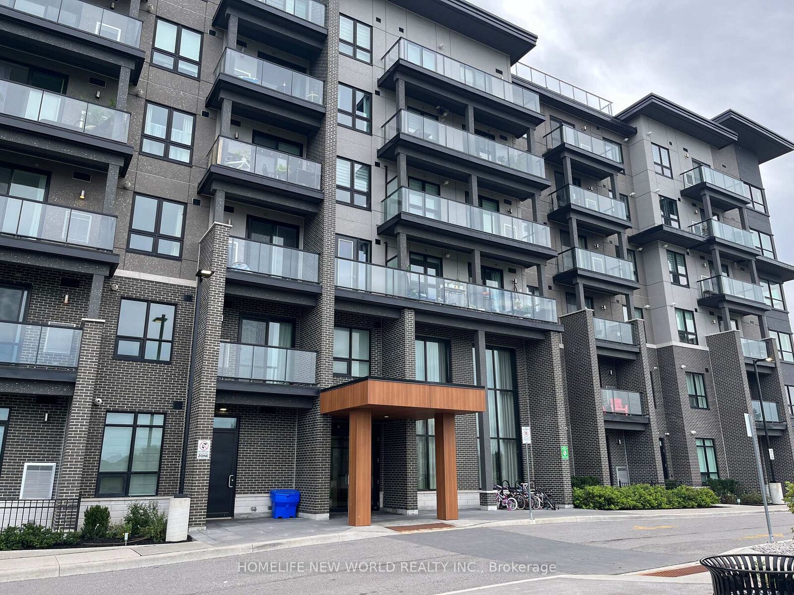 Property Photo:  9700 Ninth Line 308  ON L6B 1A8 