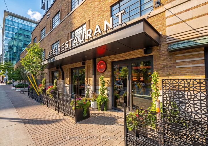 Property Photo:  505 Richmond Street W 809  ON M5V 1Y3 