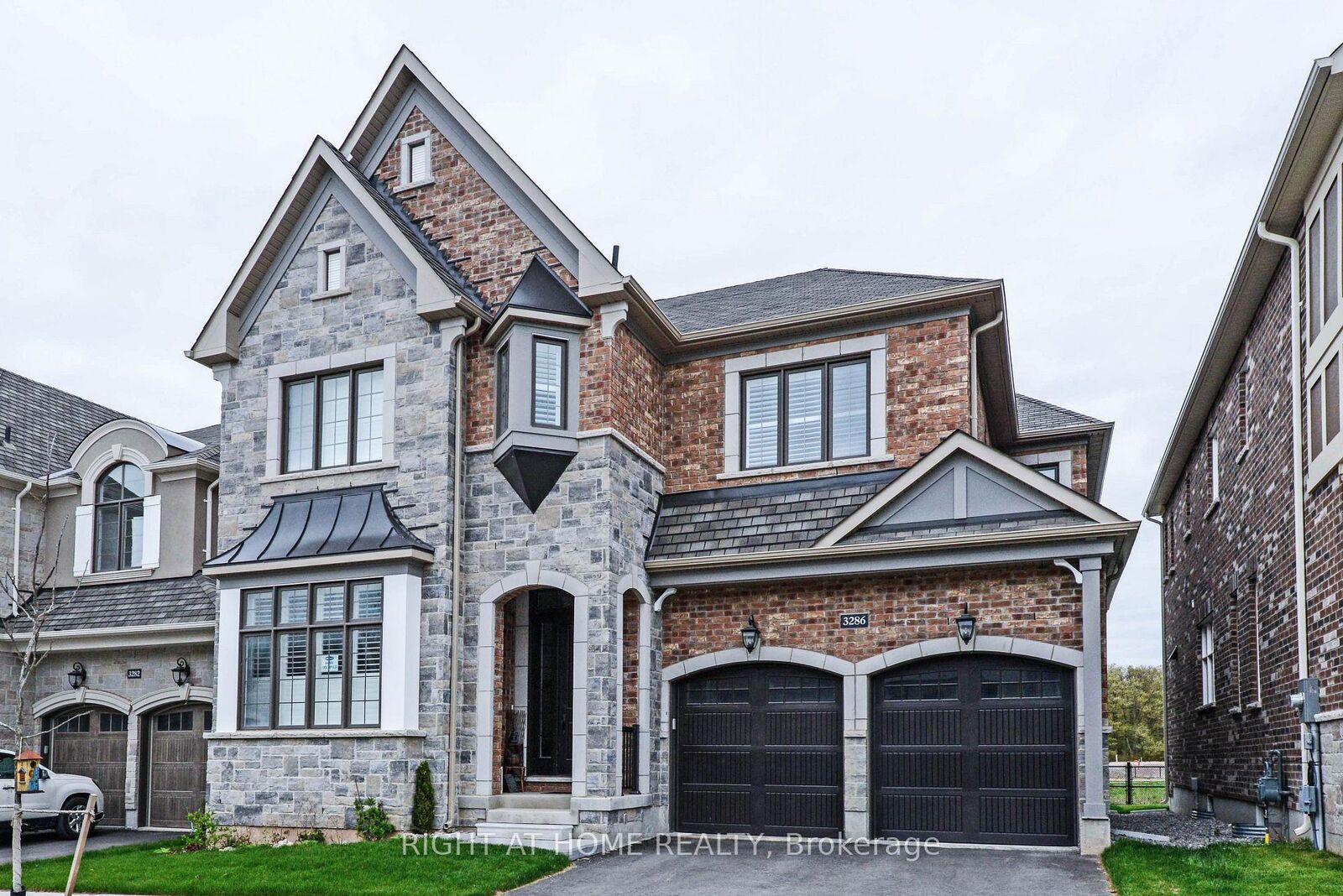 Property Photo:  3286 Charles Biggar Drive  ON L6M 1N3 
