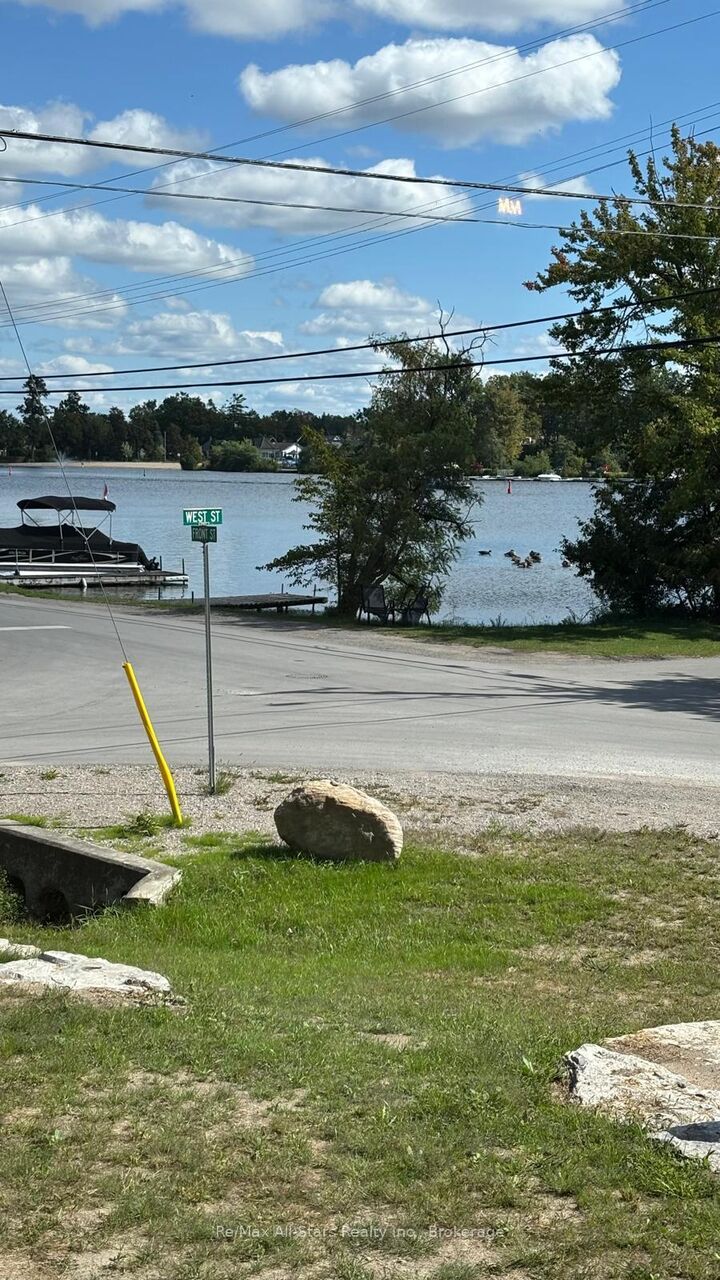 Property Photo:  191 Front Street W A  ON K0M 1A0 