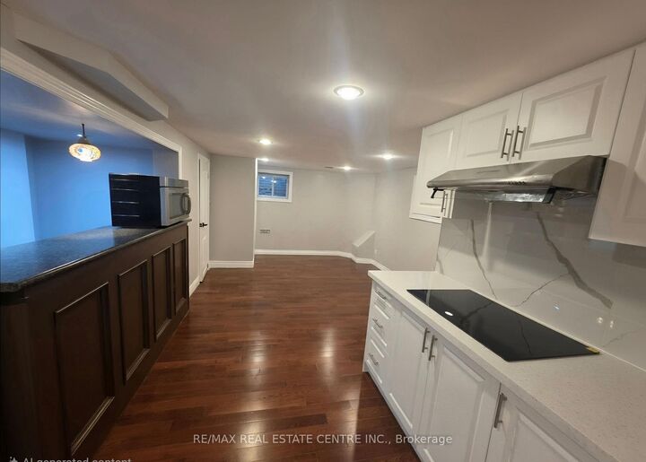 Property Photo:  7063 Gillespie Lane Lower  ON L5W 1E8 