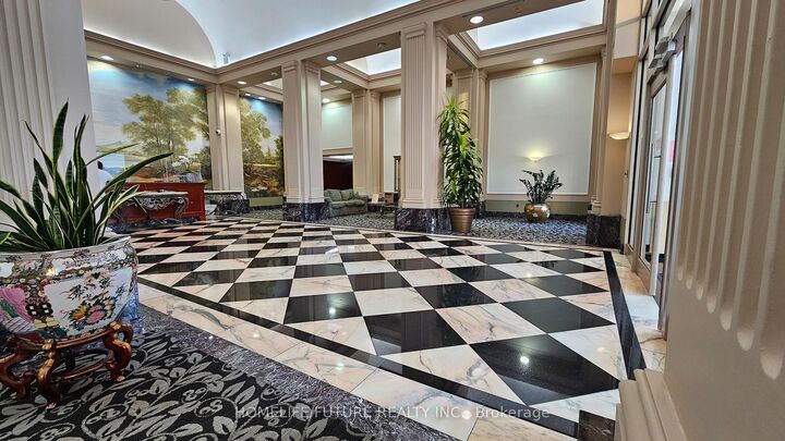 Property Photo:  1 Lee Centre Drive 1212  ON M1H 3J2 