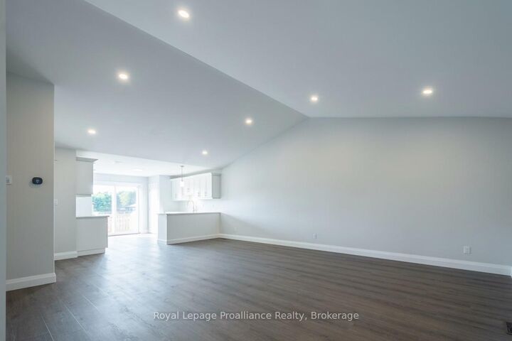 Property Photo: 42 Mackenzie John Crescent ON K0K 1H0