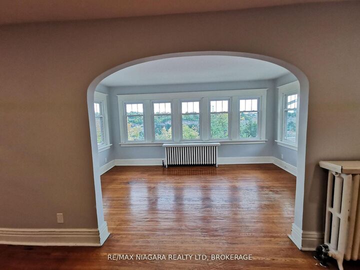 Property Photo:  5161-5163 River Road  ON L2E 3G8 