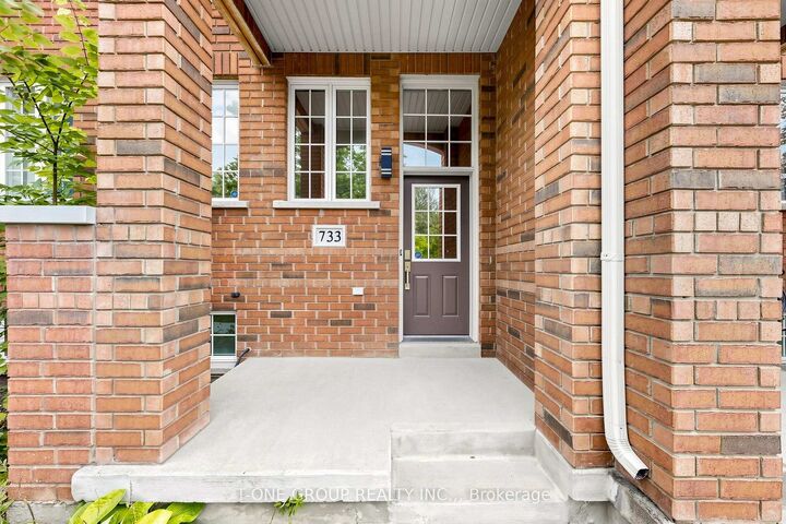 Property Photo:  733 Cornell Rouge Boulevard  ON L6B 0K1 