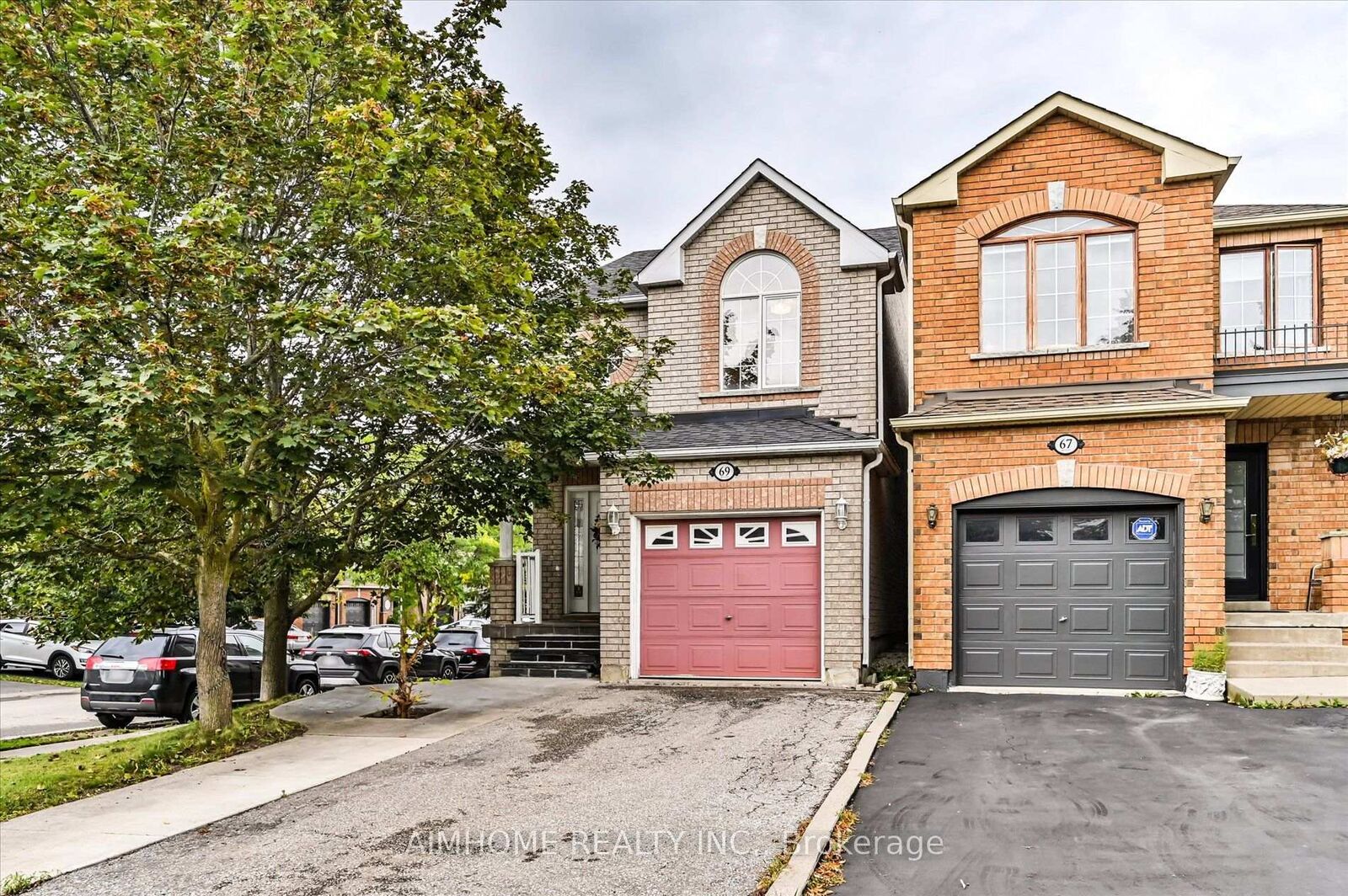 Property Photo: 69 Senator Way ON L7E 2S6