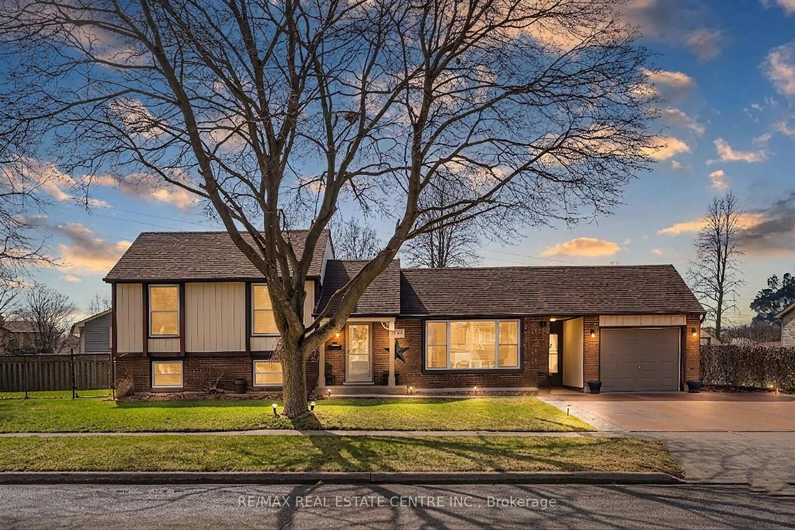 Property Photo: 153 The Greenway Way ON N1R 6L6