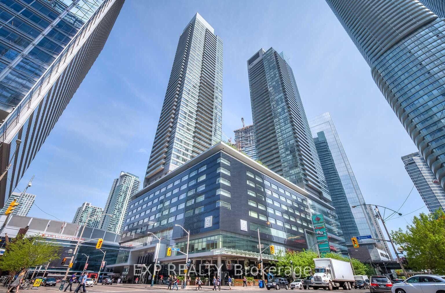Property Photo:  55 Bremner Boulevard 2802  ON M5J 0A6 