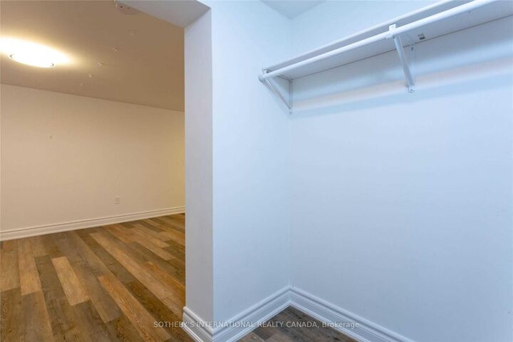 Property Photo:  56 Courton Drive  ON M1R 1K8 