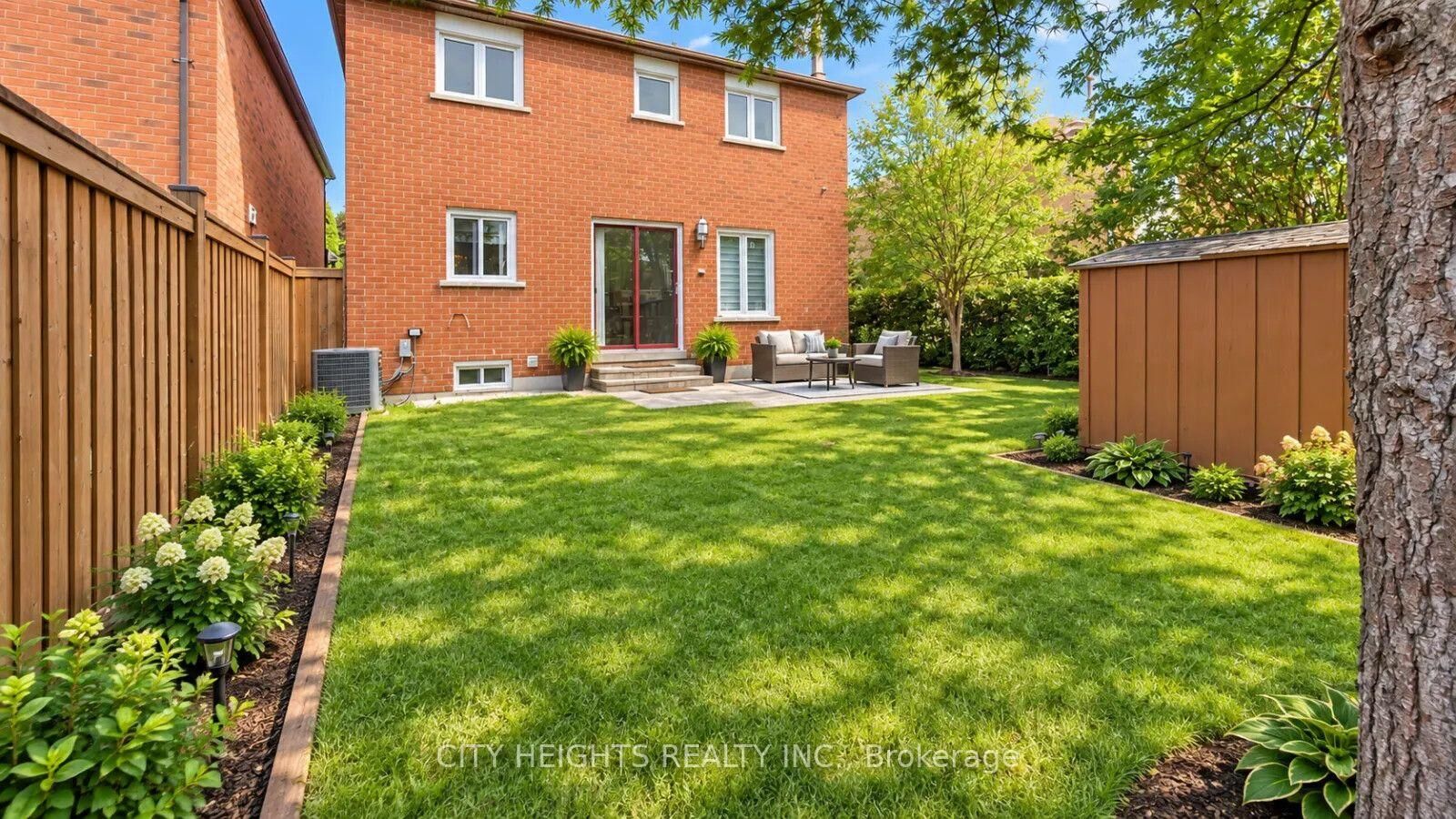 Property Photo:  120 Littles Road Upper Level  ON M1B 5G7 