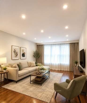 Property Photo:  18 Larwood Boulevard  ON M1M 2M5 