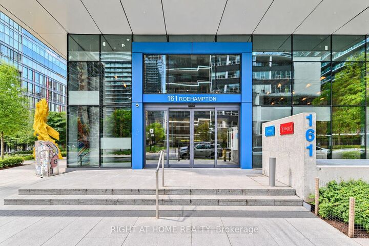Property Photo: 161 Roehampton Avenue 4311 ON M4P 0C8