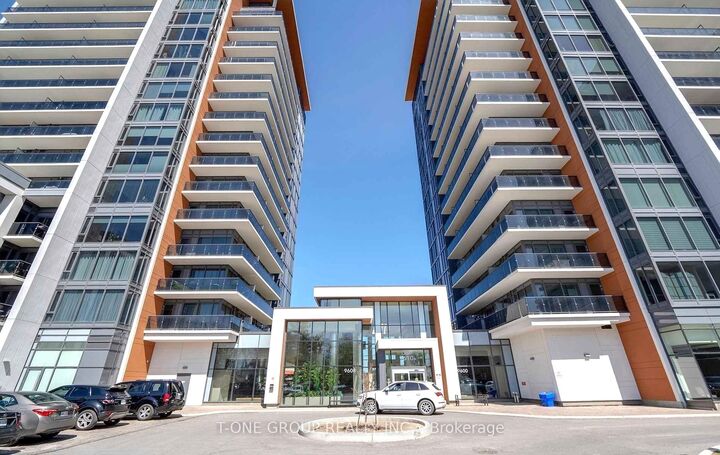 Property Photo: 9600 Yonge Street 912 ON L4C 0X3