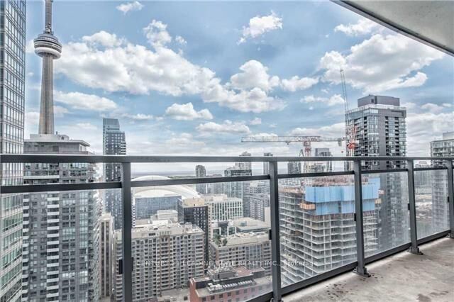 Property Photo:  21 Widmer Street 2909  ON M5V 2E8 