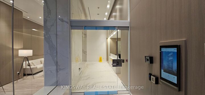 Property Photo:  370 Martha Street 405  ON L7R 2P7 